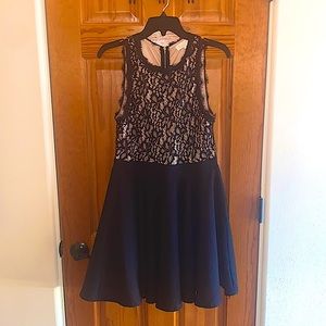 Size Large medium length dress